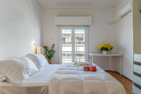 Charming Central Apt with Parking 3